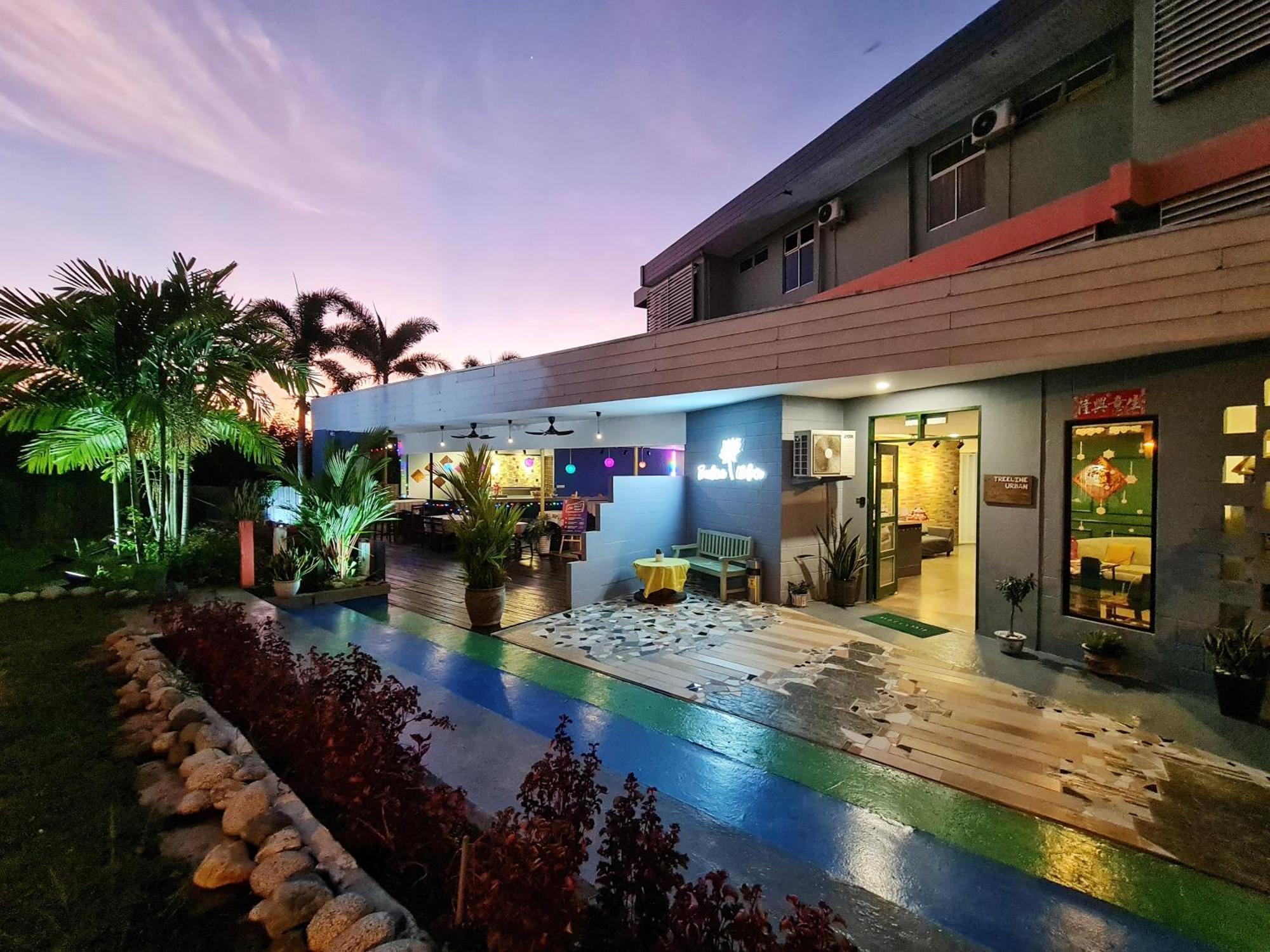 Treeline Urban Inn 亞庇 外观 照片